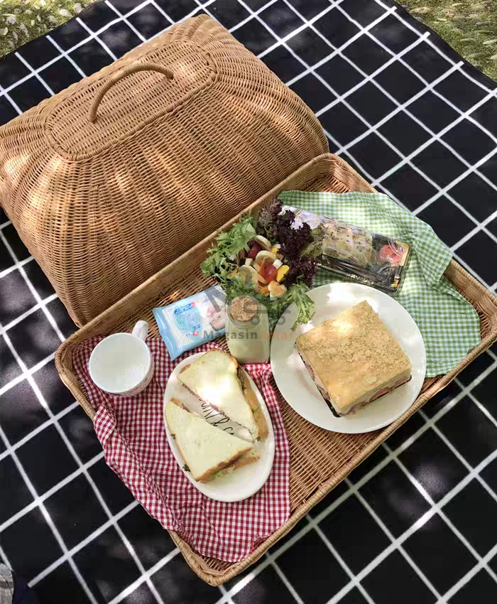 Plateau en osier bois avec couvercle – 38 cm – Service et rangement naturel