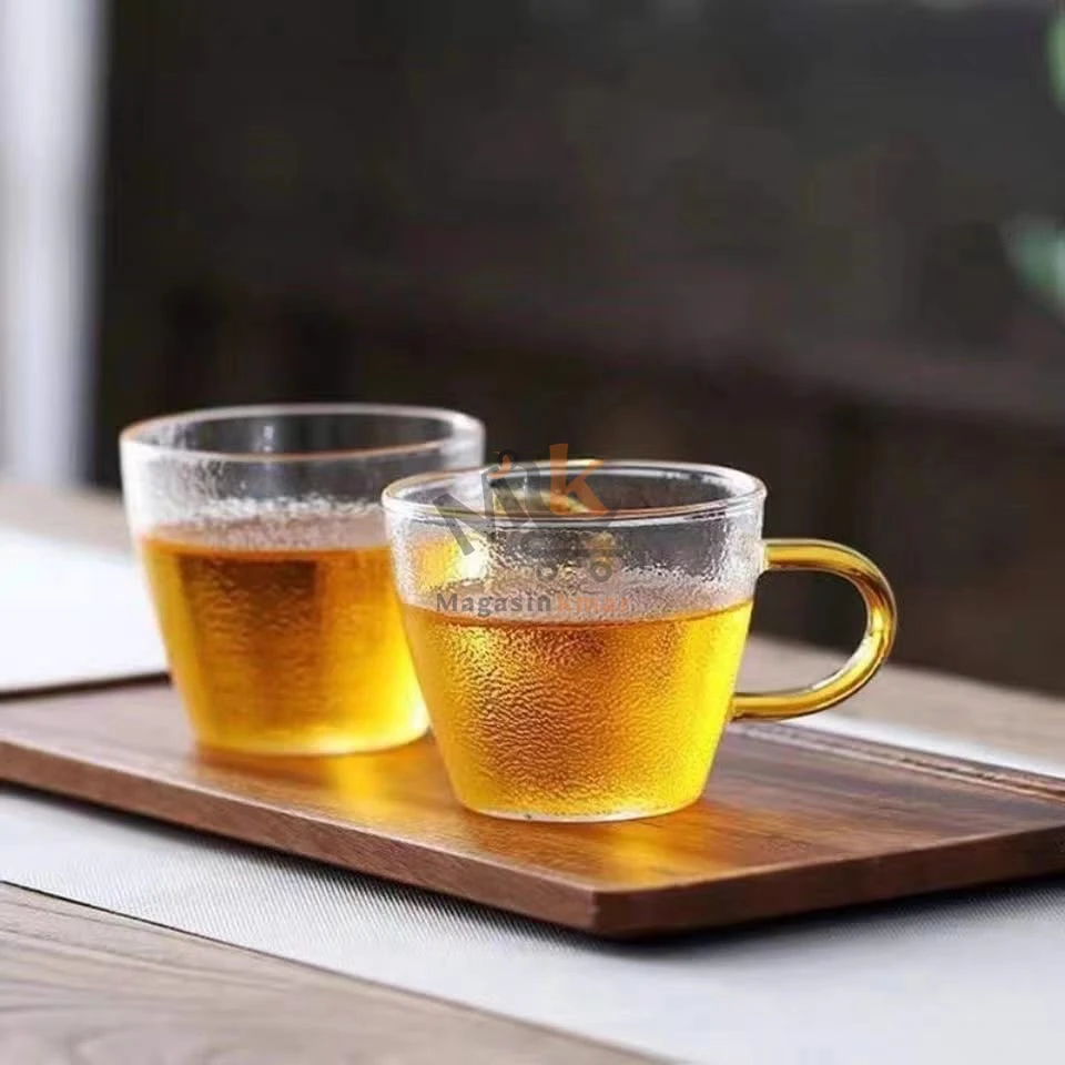 Tasse à café avec poignée colorée