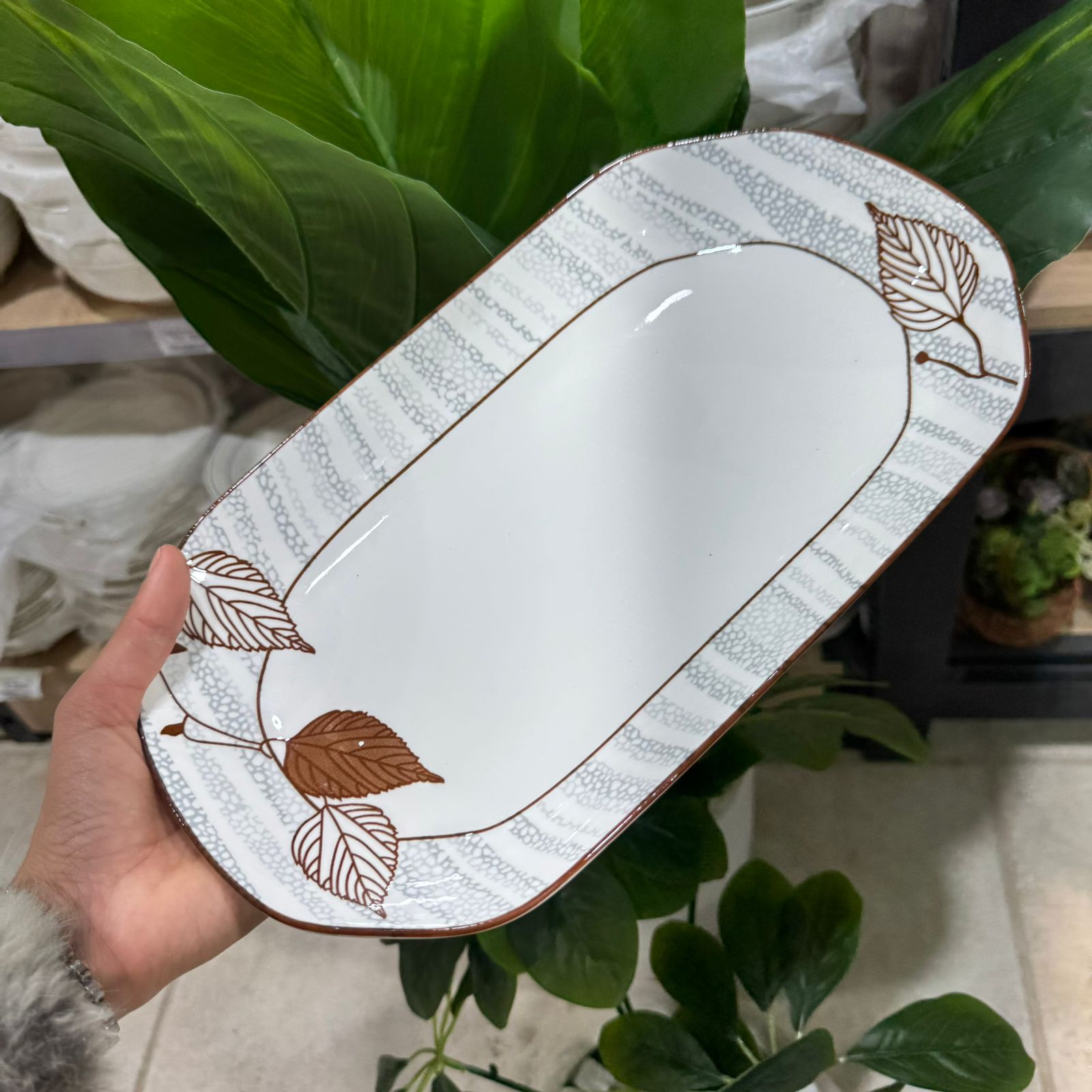 Plat rectangulaire en céramique – 33 x 18 cm – Service élégant pour table