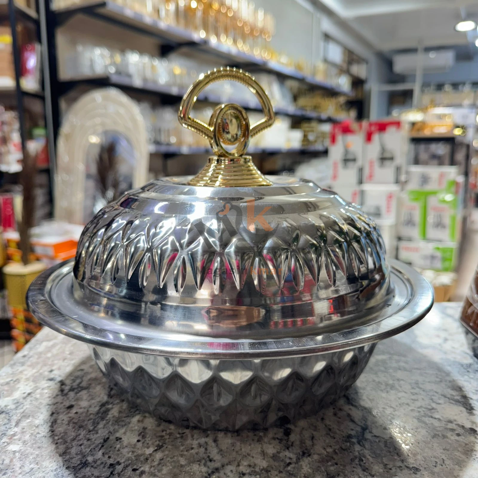 Bol plat en inox avec couvercle – 40 cm – Résistant et pratique