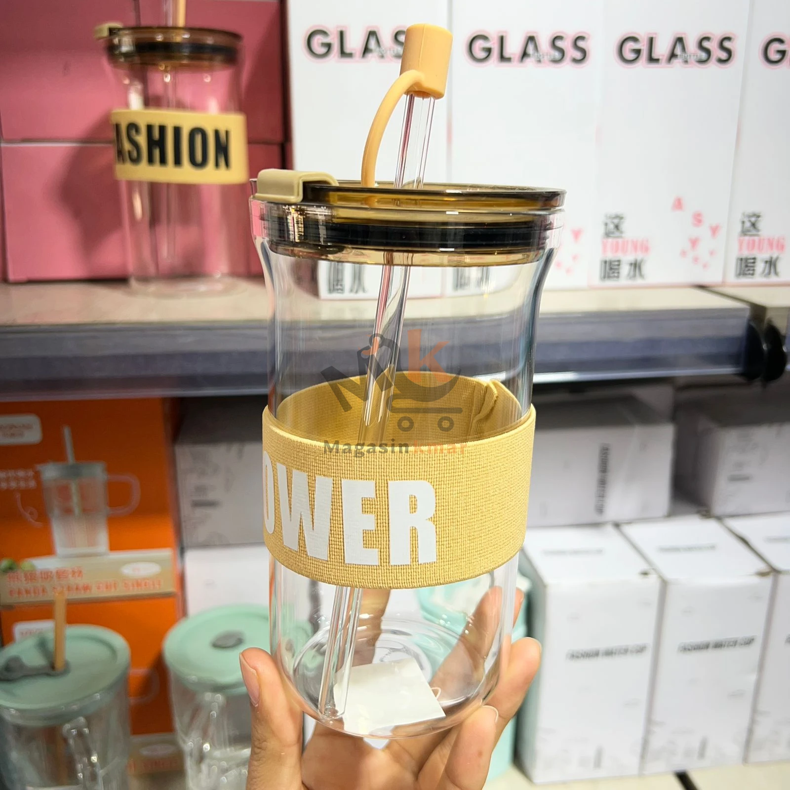 Glass en Verre avec Paille– Verre Élégant pour Boissons Fraîches et Usage Quotidien