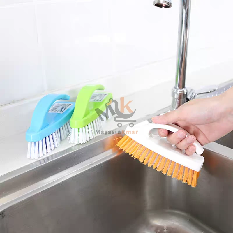 Brosse pour tapis en plastique – Nettoyage efficace et prise en main confortable