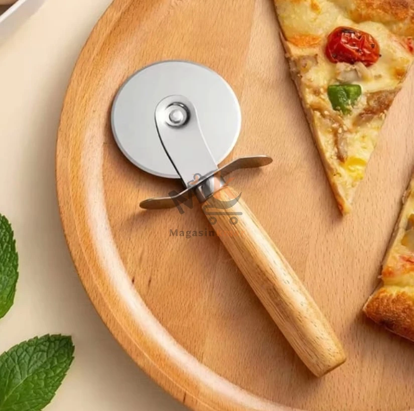 Coupe-pizza manuel en acier avec manche en bois – 19 cm – Tranchage facile et précis