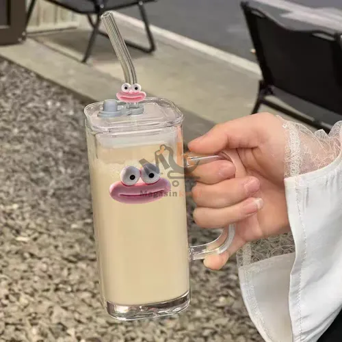 Mug en verre avec paille et couvercle